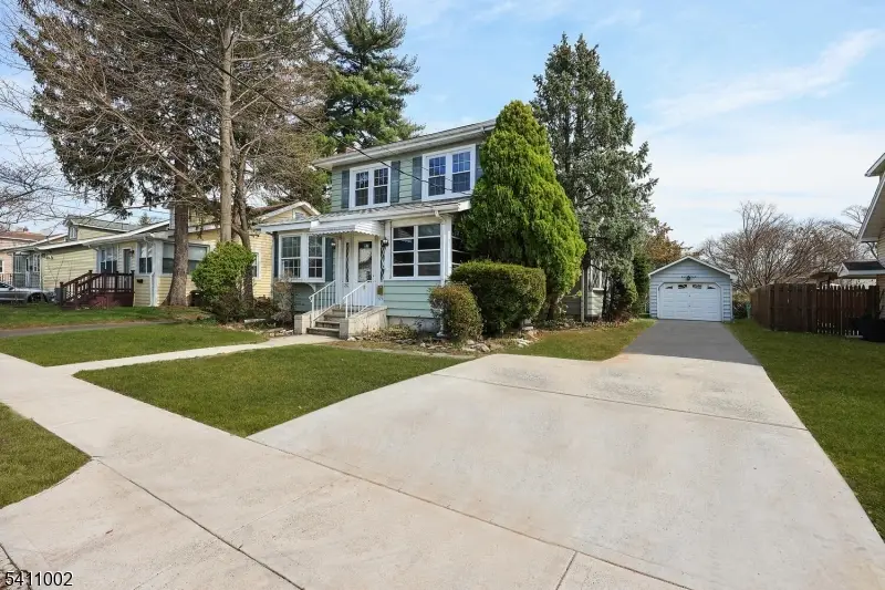 2123 Evans St, Rahway, NJ 07065 - #2