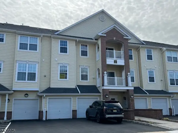 2206 Ambassador Ct, Franklin Twp., NJ 08873