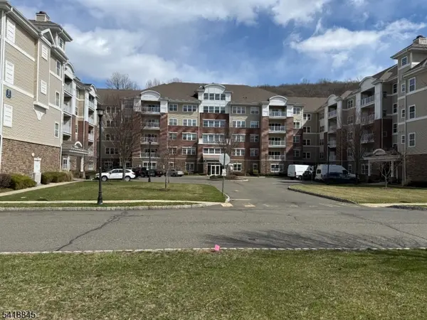 1118 Warrens Way, Wanaque Boro, NJ 07465