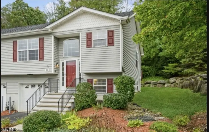 12 Oak Point Dr, Hamburg, NJ 07419 - #2