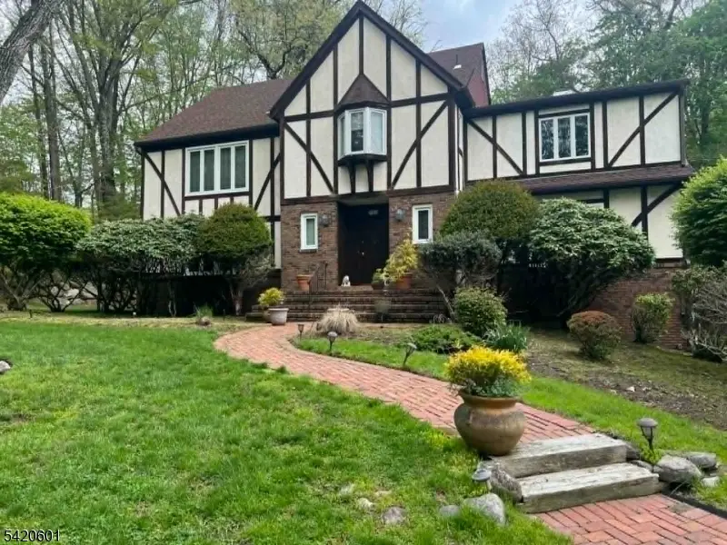 732 Mardinly Ave, Franklin Lakes, NJ 07417 - #1