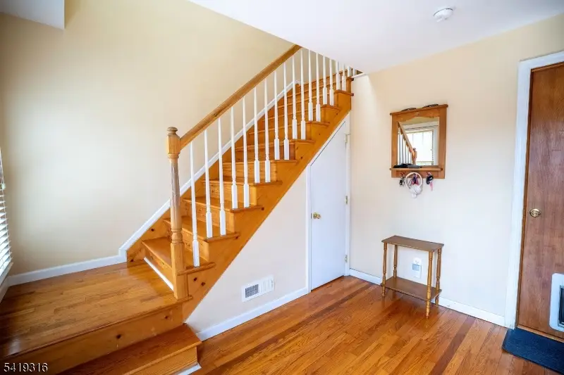 2 Lilac Rd, Lake Hopatcong, NJ 07849 - #2