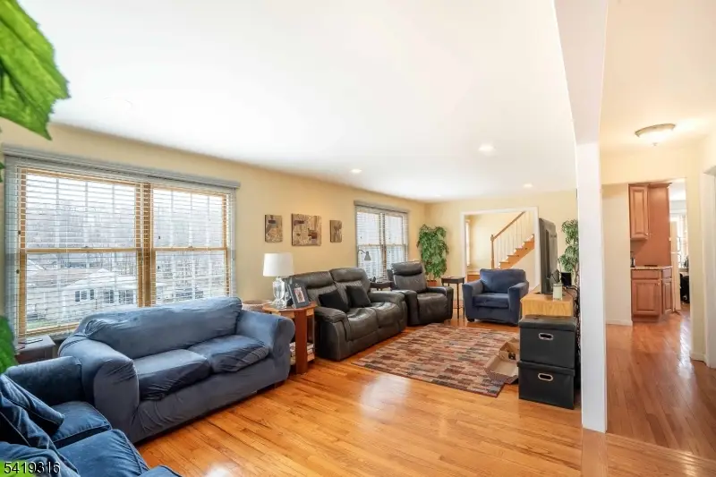 2 Lilac Rd, Lake Hopatcong, NJ 07849 - #3