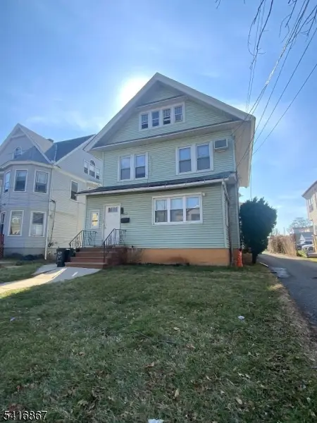 134-136 Murray St, Elizabeth City, NJ 07202