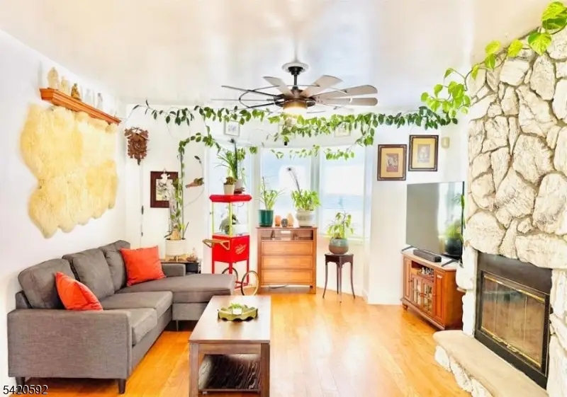 22 Church St, Nutley, NJ 07110 - #3