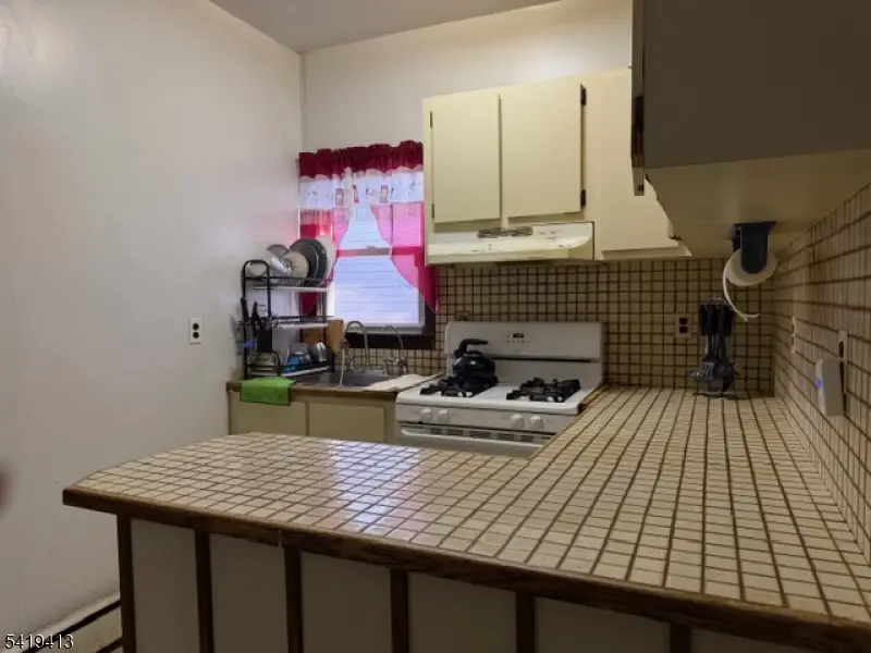 500 E 18th St #502, Paterson, NJ 07514 - #2