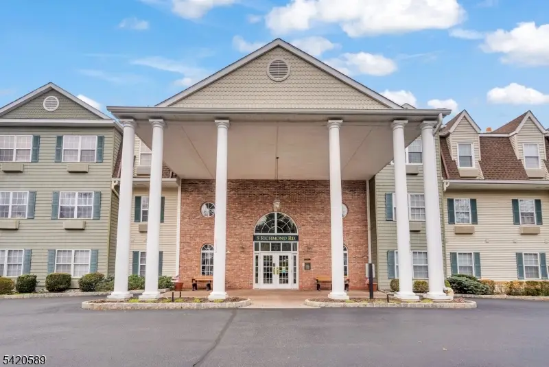 5320 Richmond Rd #320, West Milford, NJ 07480 - #1