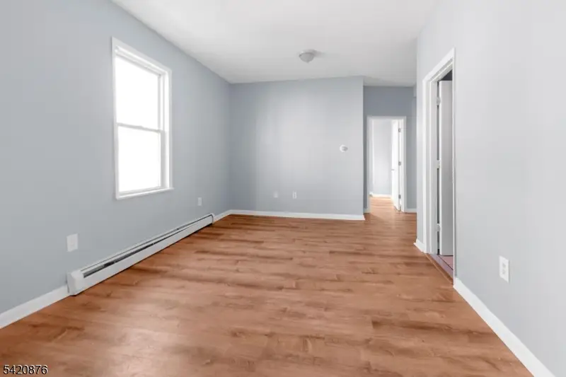 95 1st St, Elizabethport, NJ 07206 - #3