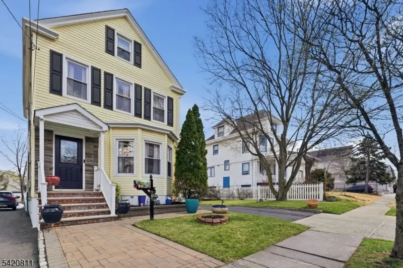385 Berkeley Ave, Bloomfield, NJ 07003 - #1