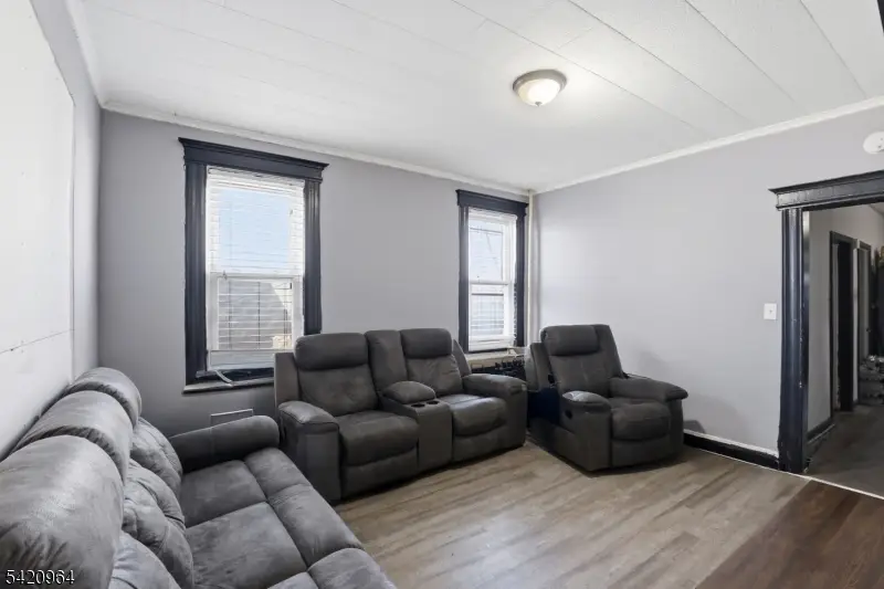 40 Schley St, Newark, NJ 07112 - #3