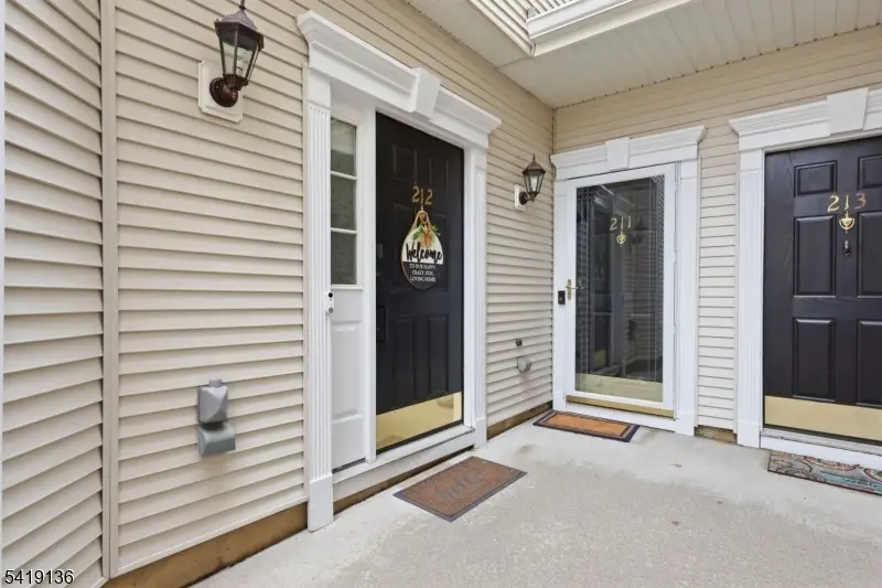 212 Swanstrom Pl, Union, NJ 07083 - #2