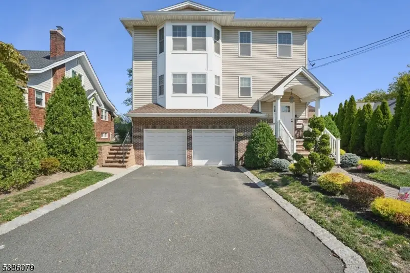 38 Centre St, Nutley, NJ 07110 - #1