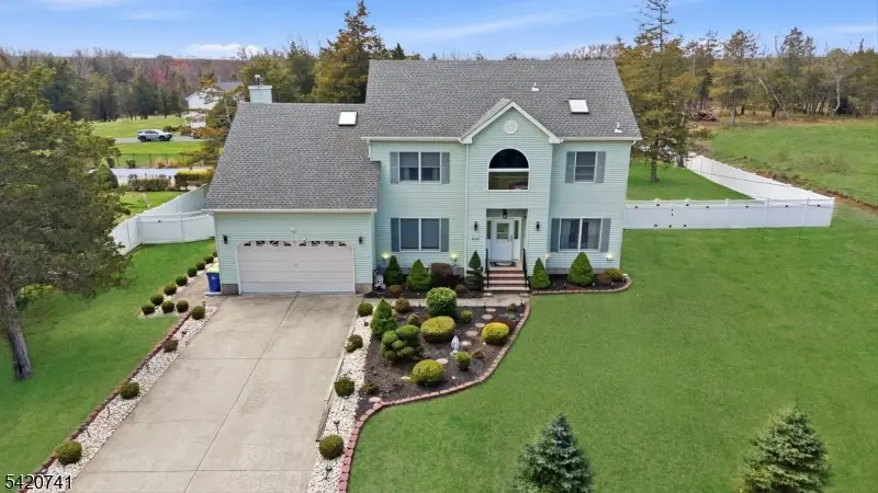 66 Gates Rd, Franklin, NJ 08873 - #2