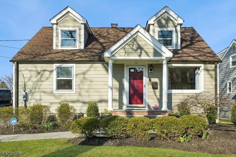 8 Edison Dr, Summit, NJ 07901 - #1