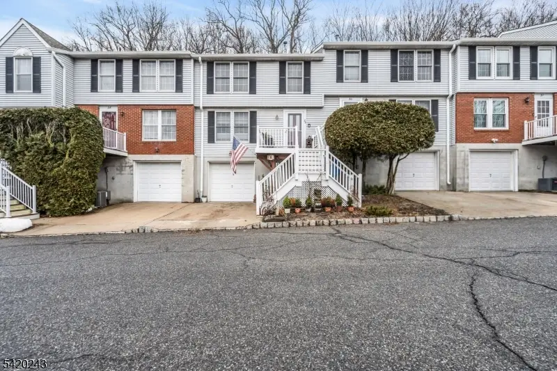 29 Cambridge, Oxford, NJ 07863 - #1