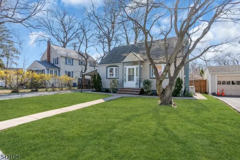 639 Fairfield Ave, Kenilworth, NJ 07033 - #2