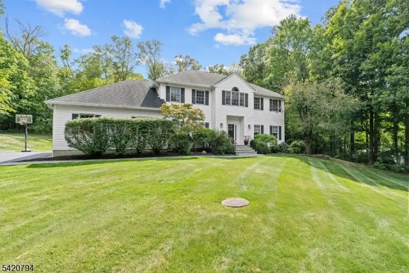 5 Pheasant Walk, Sparta, NJ 07871 - #2