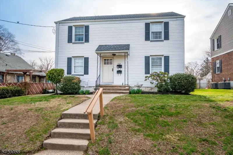 346 N 6th Ave, Manville, NJ 08835 - #1