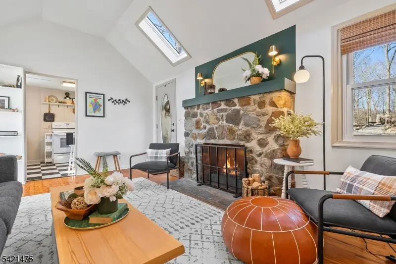 2109 Lakeside Dr, Highland Lakes, NJ 07422 - #3