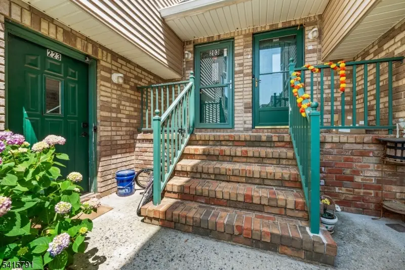 203 Rhoads Dr, Belle Mead, NJ 08502 - #3