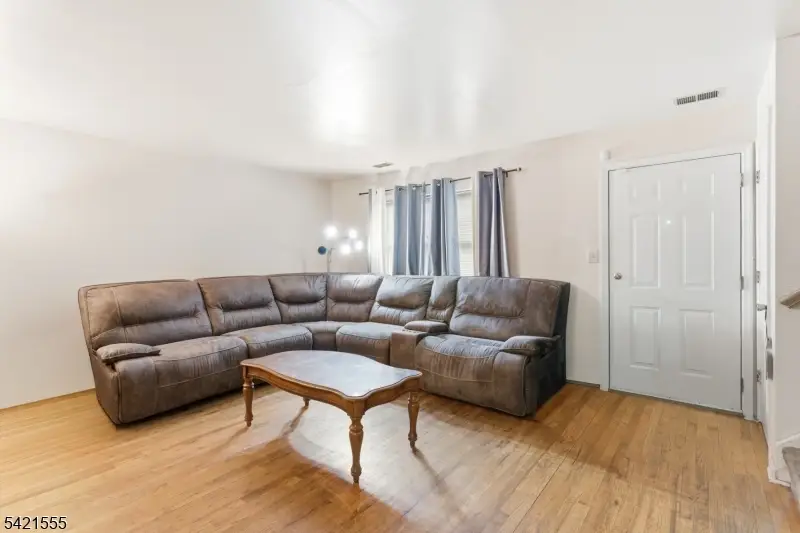 94 19th Ave, Newark, NJ 07103 - #3