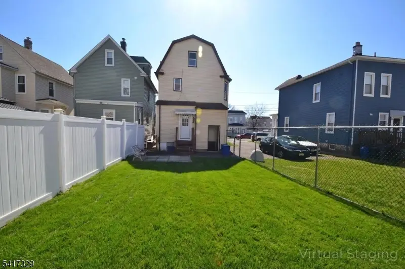 655 Chestnut St, Kearny, NJ 07032 - #3