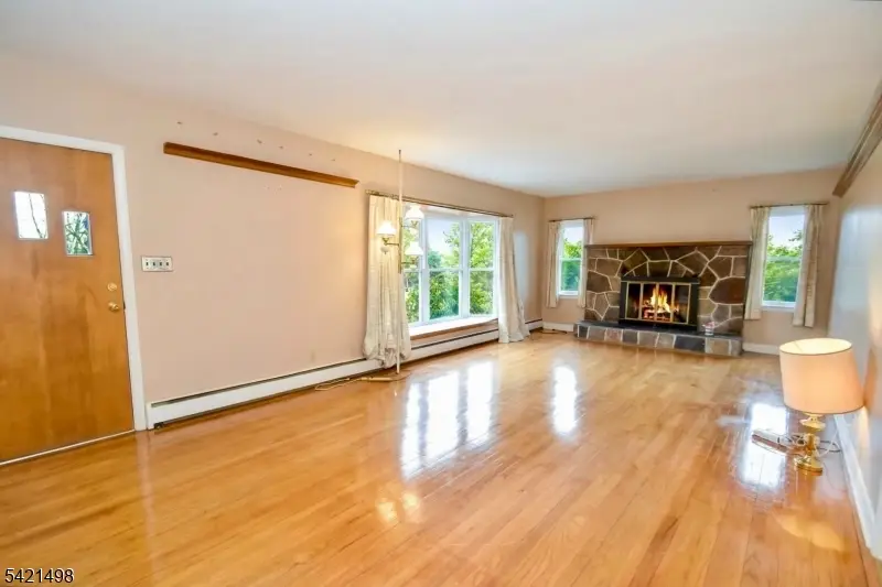 17 Hilltop Rd, Alexandria, NJ 07435 - #2