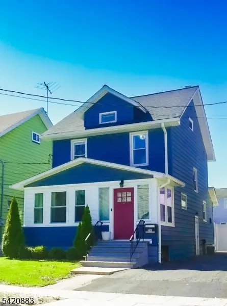 210 Pershing Ave, Roselle Park, NJ 07204 - #1