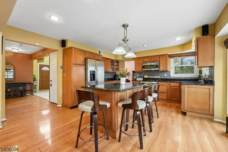 9 Chipwood Lane, North Brunswick, NJ 08902 - #2