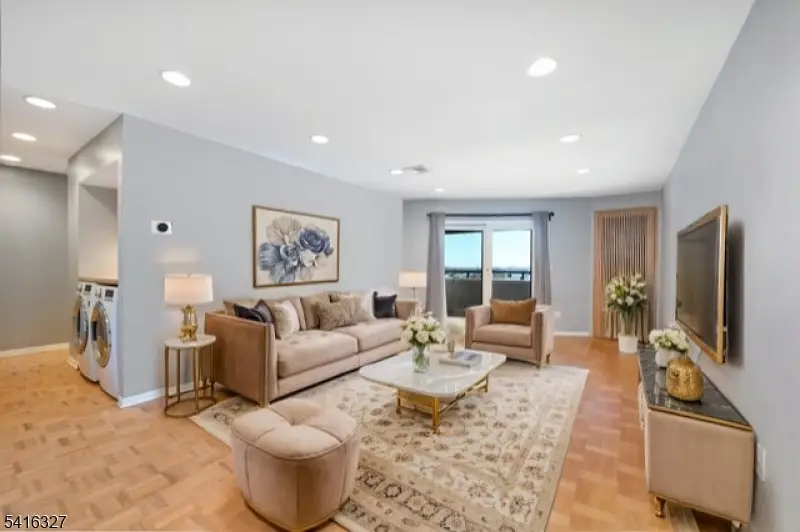 41-51 Wilson Ave #D6, Newark, NJ 07105 - #1