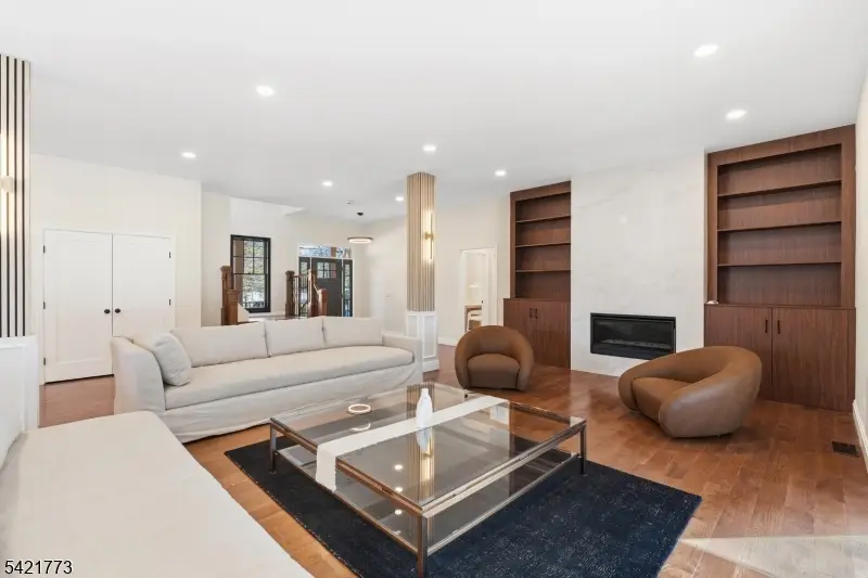 803 Marshall Rd, River Vale, NJ 07675 - #3