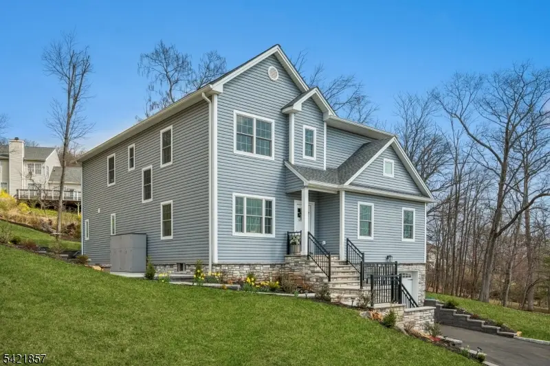 518-520 Cardinal Ln, Green Brook, NJ 08812 - #1