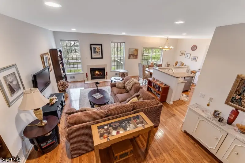 7 La Costa Dr, Clinton, NJ 08801 - #3