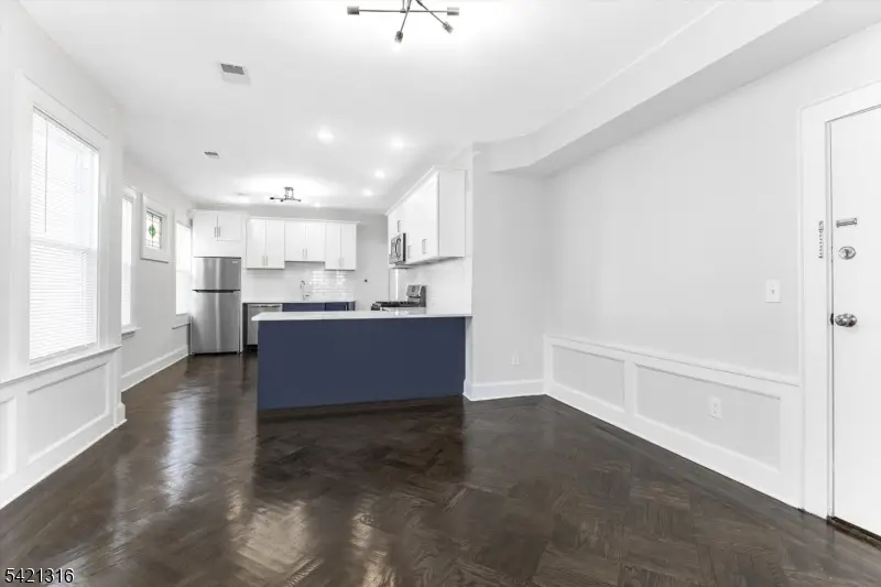 25 Waldo Ave #3, Ampere North, NJ 07003 - #2