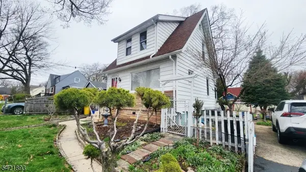 55 Circle Drway, Teaneck Twp., NJ 07666