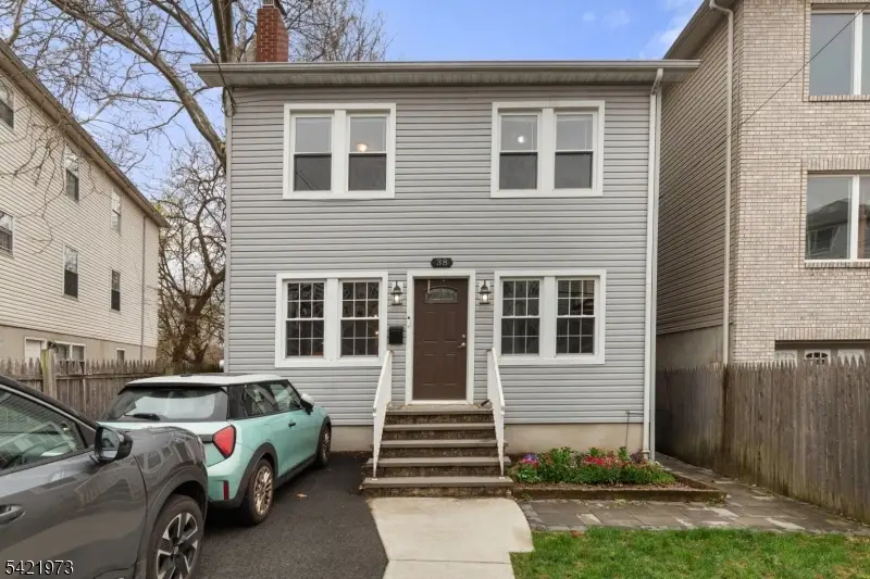 38 Hinsdale Pl, Newark, NJ 07104 - #2