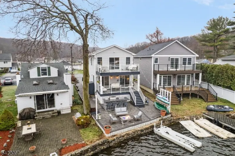 51 Mohawk Trl, Lake Hopatcong, NJ 07849 - #1