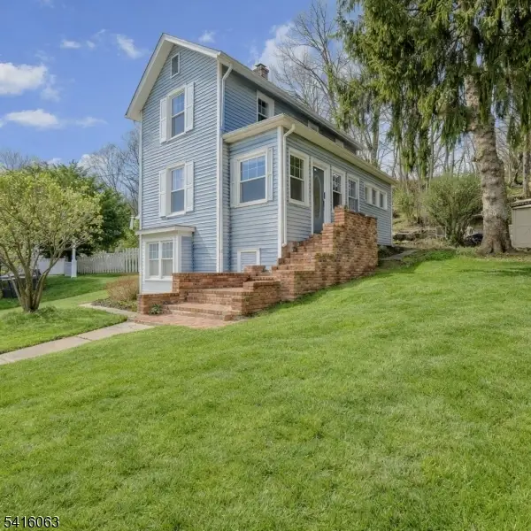 24 W Main St, Clinton, NJ 08809 - #1