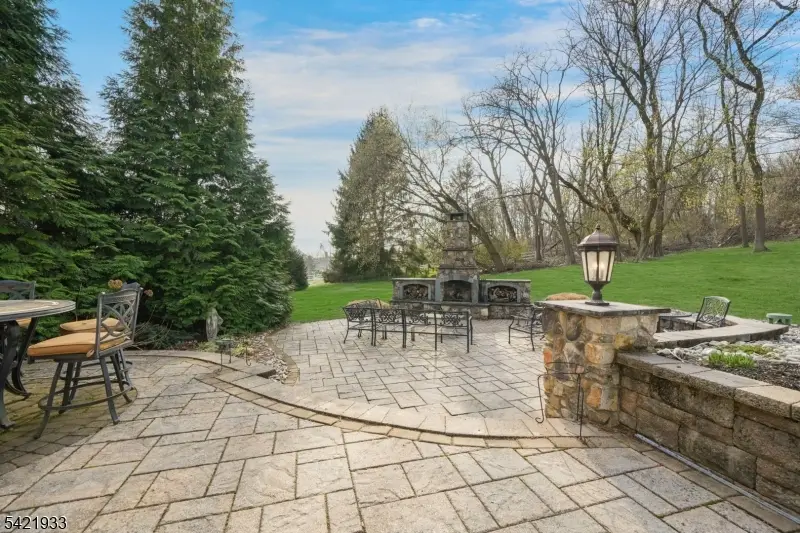 2 Lauren Drive, New Village, NJ 08886 - #3