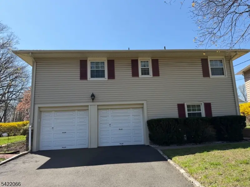 618 Fairway Dr, Union, NJ 07083 - #3