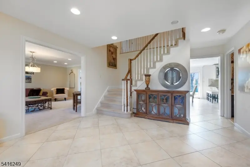 1 Dellmead Dr, Livingston, NJ 07039 - #3