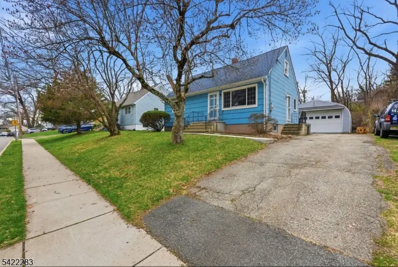 52 Red Twig Trl, Bloomingdale, NJ 07403 - #3