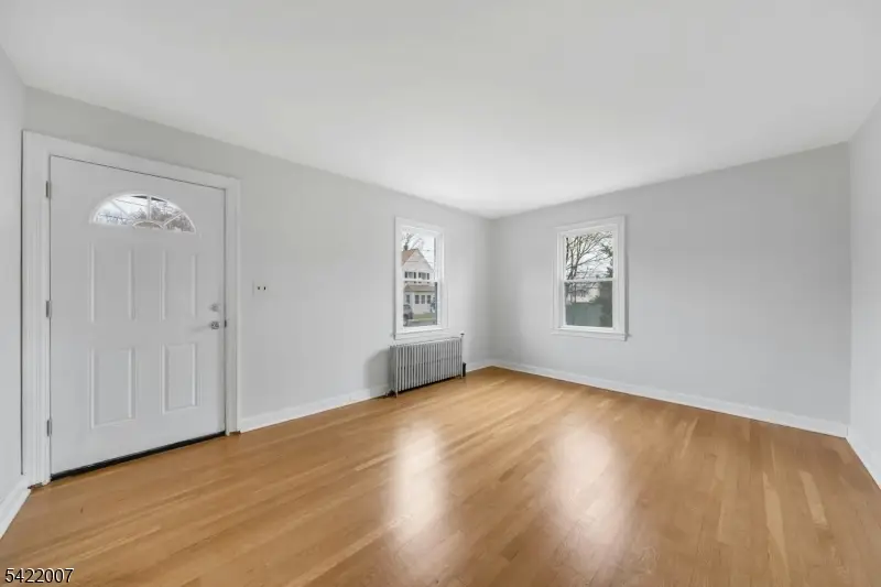 32 N 7th Ave, Manville, NJ 08835 - #2