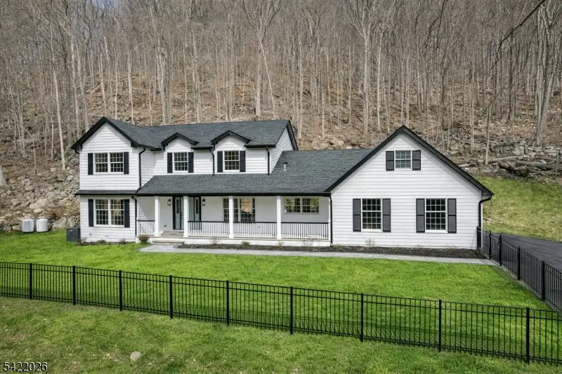 146 Rockaway Rd, Tewksbury, NJ 08833 - #1