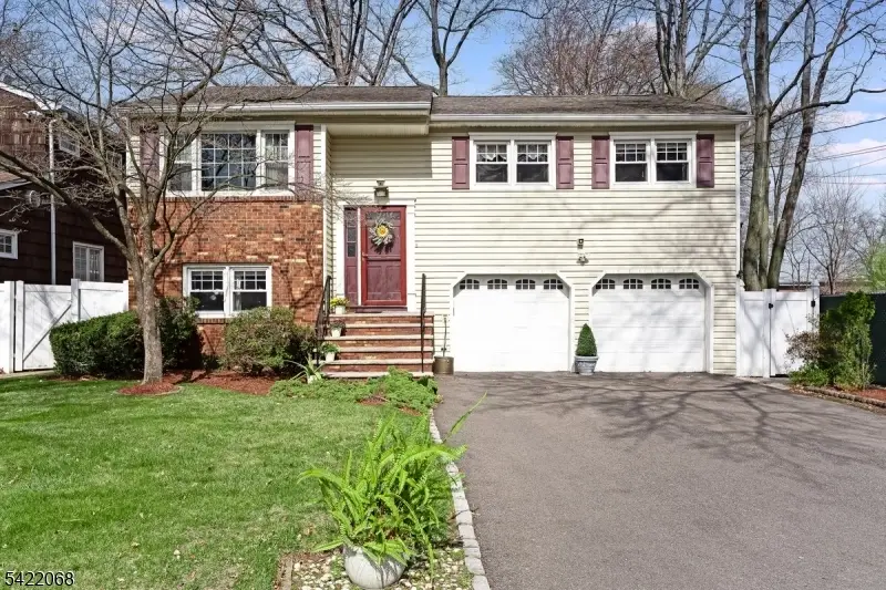 760 Summit Rd, Union, NJ 07083 - #2