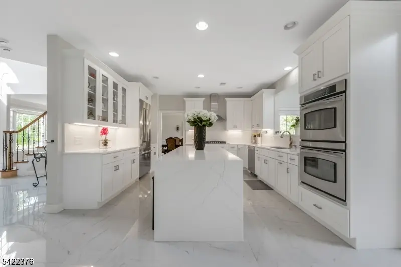 4 Greenbriar Ct, Flanders, NJ 07836 - #3