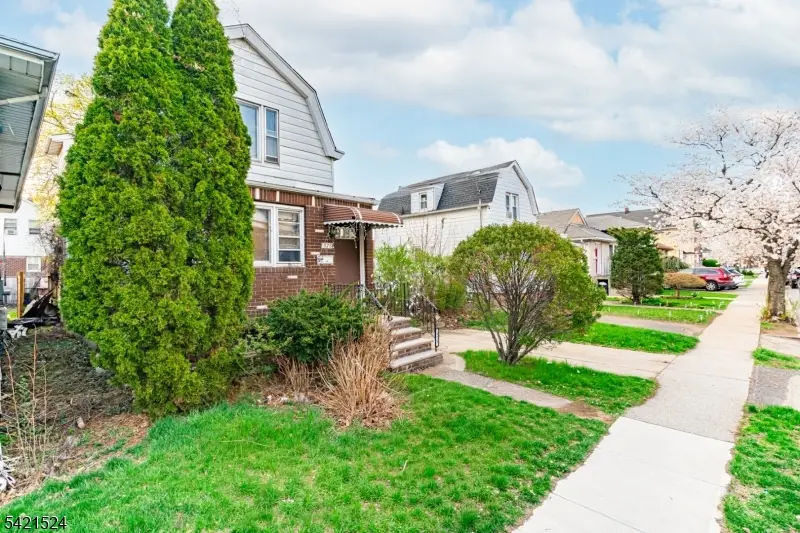 375 Westervelt Pl, Lodi, NJ 07644 - #2