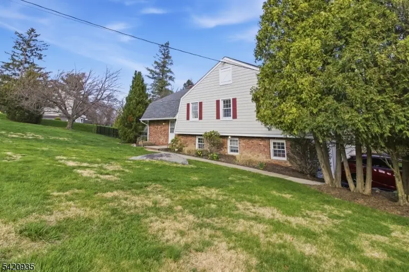 120 Carlough Rd, Upper Saddle River, NJ 07458 - #3