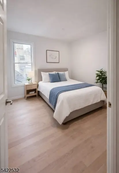 68 Arch St, Paterson City, NJ 07522