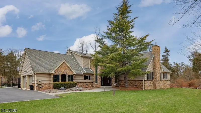 19 Partridge Rd, Readington, NJ 08822 - #2